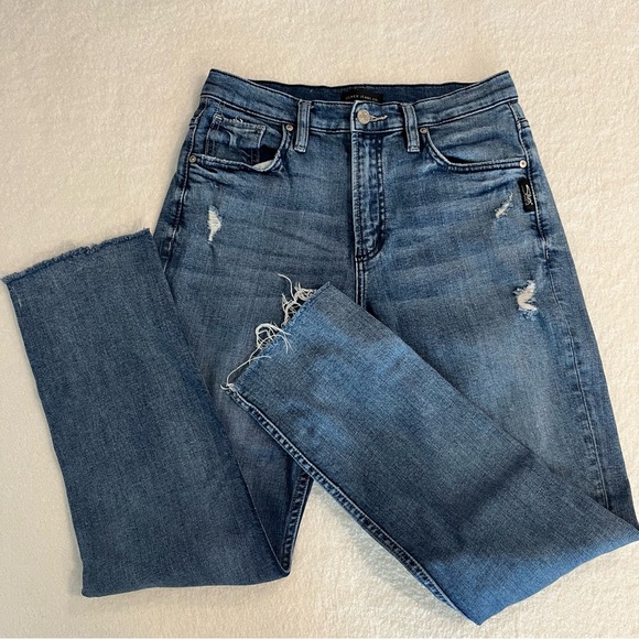 Silver Jeans Medium Wash Distressed Straight Leg Raw Hem Jeans Women's - Size 26 - Picture 1 of 14